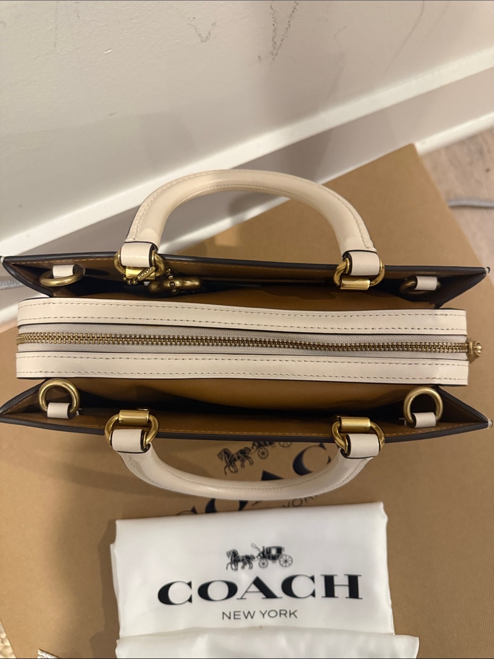 Coach Rogue 26 in Chalk | New Without Tags - Picture 2 of 10